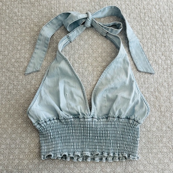 POL Denim Smocked Halter Crop Top Light Blue Wash Tie Neck Size S - Picture 2 of 7